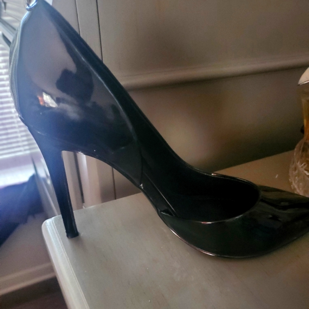 Steve Madden Patent Leather Pumps